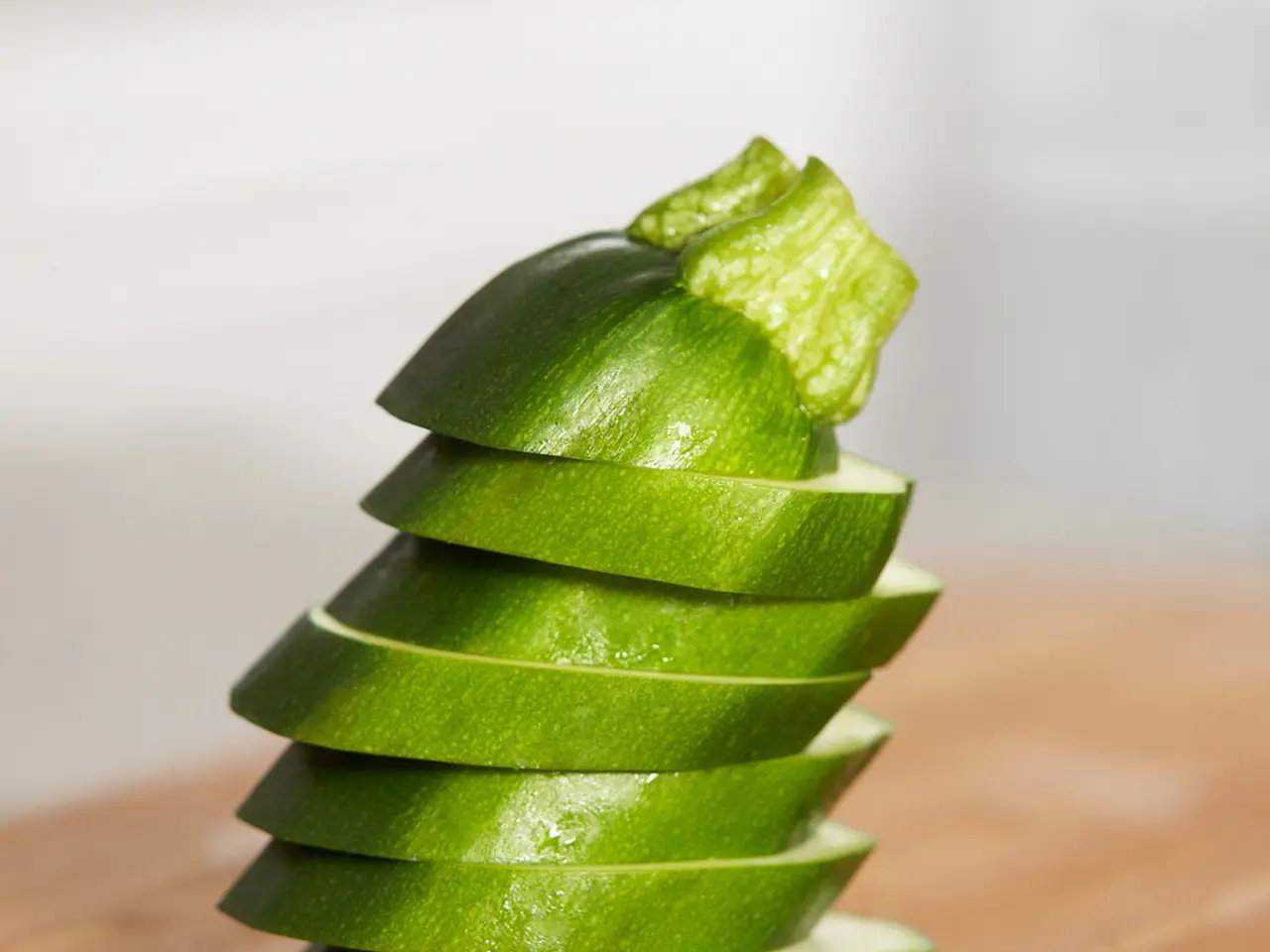 Guide to Gathering Cucumbers for an Optimal Harvest