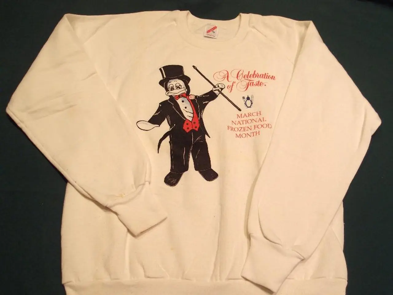 The Benefits of Custom T-Shirt Creation and Printing