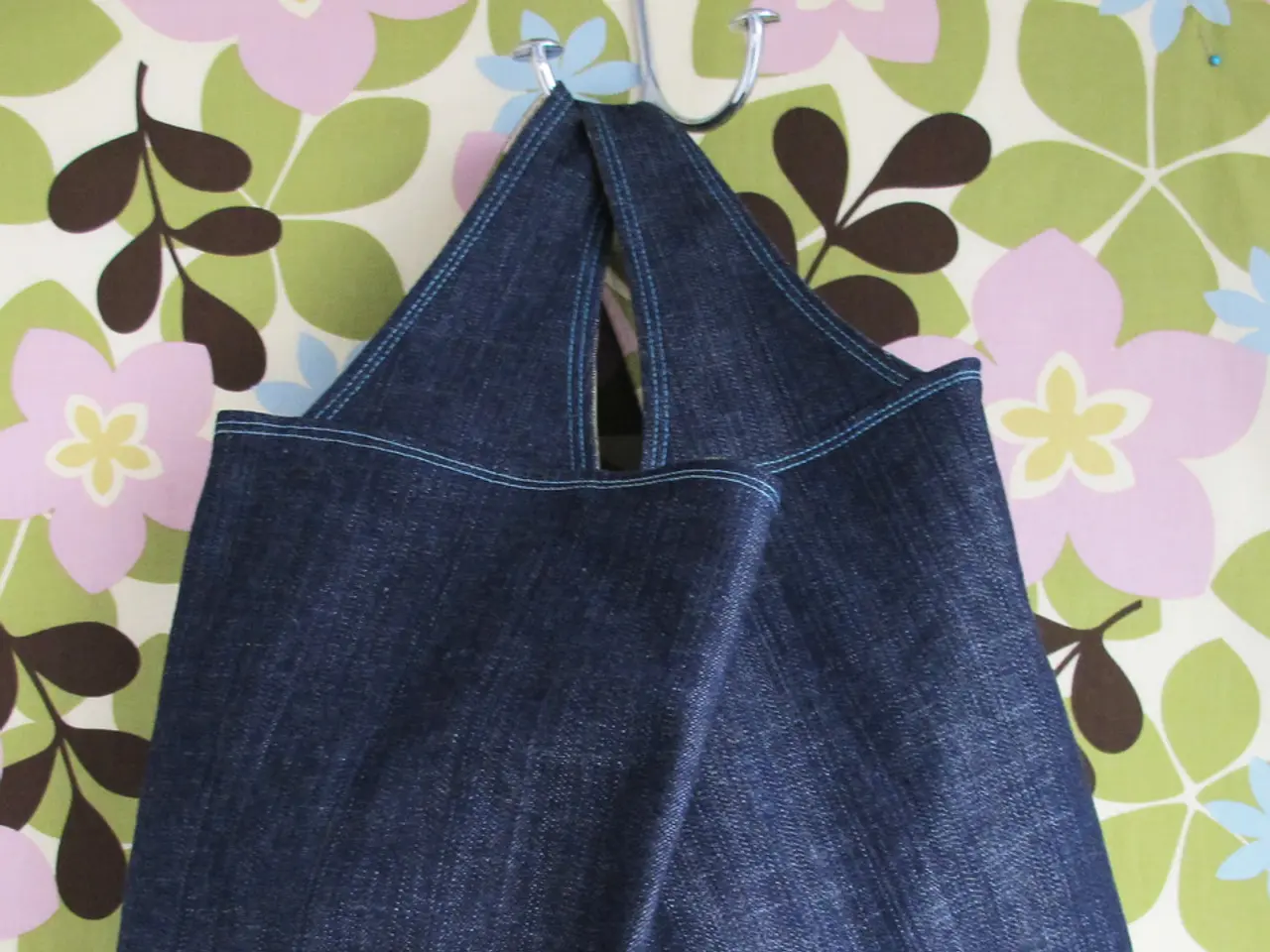 Simple Methods to Elevate a Stuck Zipper