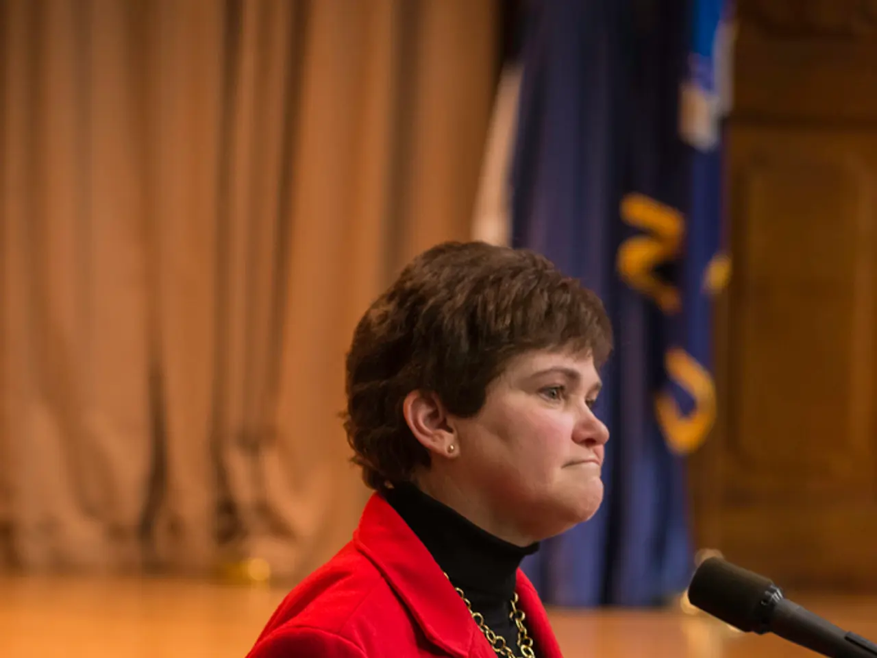 Strategies for Selecting Optimal Hues for Your Workspace