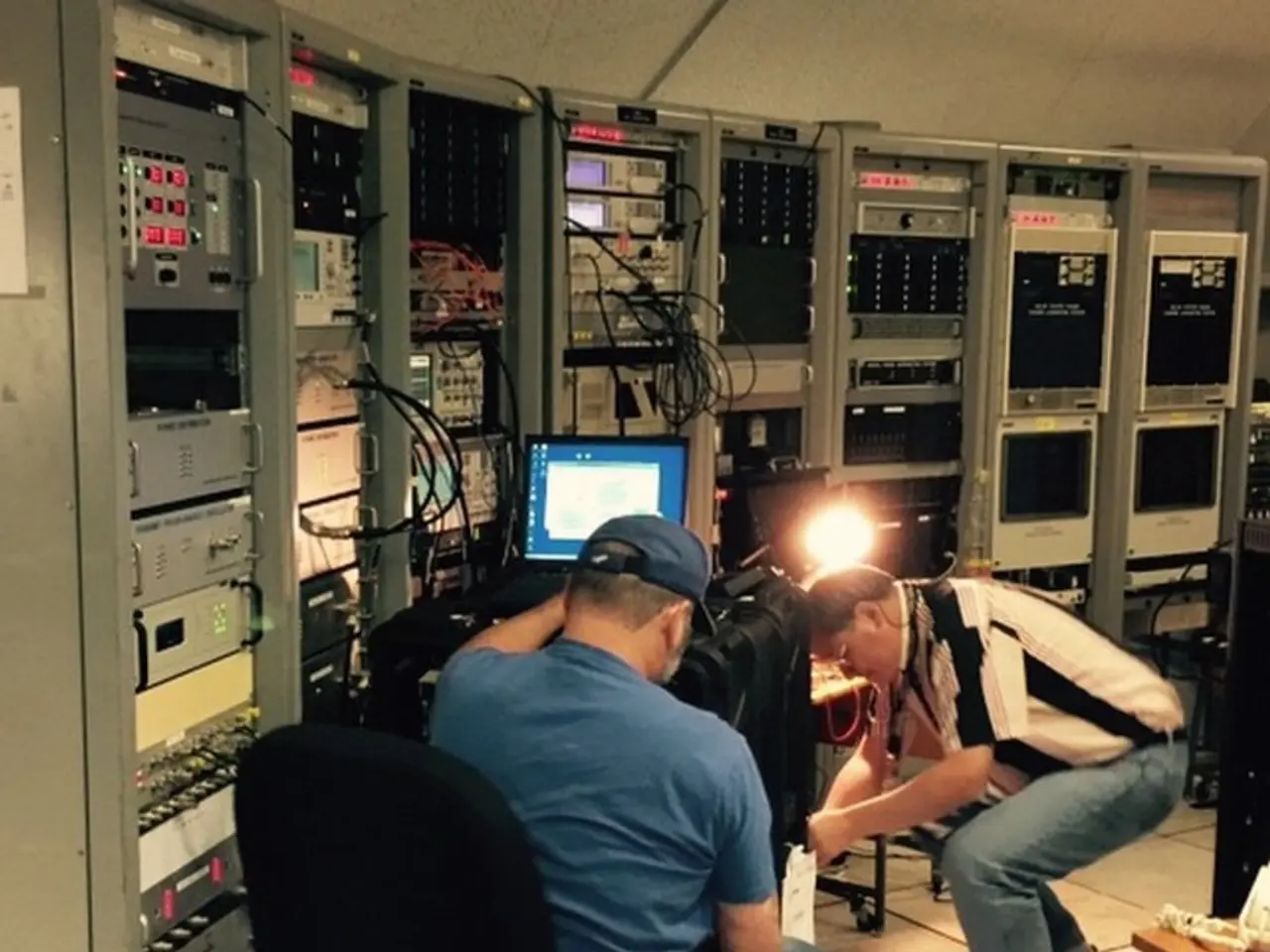 Top 6 Home Energy Supplies for Continuous Illumination during Power Outages