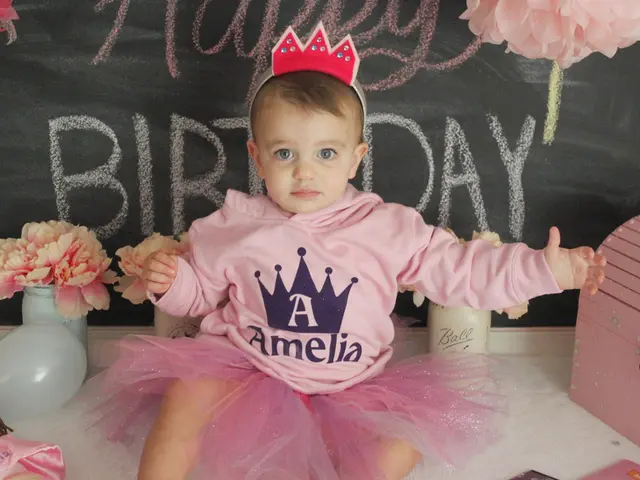 Fifteen Vibrant Decorative Items Suited for those Fond of the Hue Pink