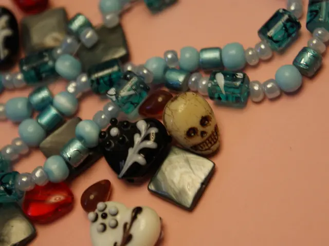 Dazzling teeth transformation: Polly Warns alerts guardians about the tooth gem artist ornamenting...