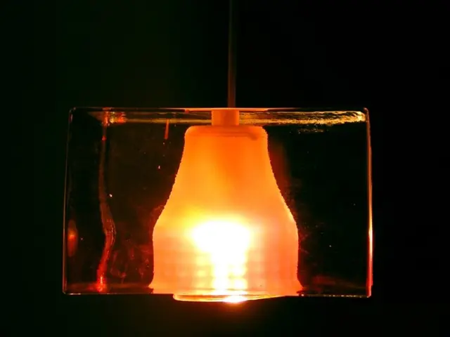 Among the various portable lamps out there this year, the Chrome design undoubtedly takes the crown...