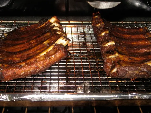 Affordable Kamado Grill bears striking resemblance to the Big Green Egg, and it comes at a cost...