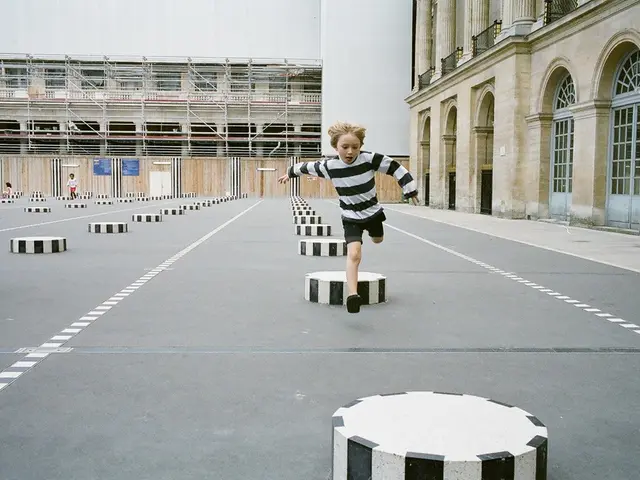 Students in the fourth grade receive their mid-year diplomas: celebration at the Heusenstamm Youth...