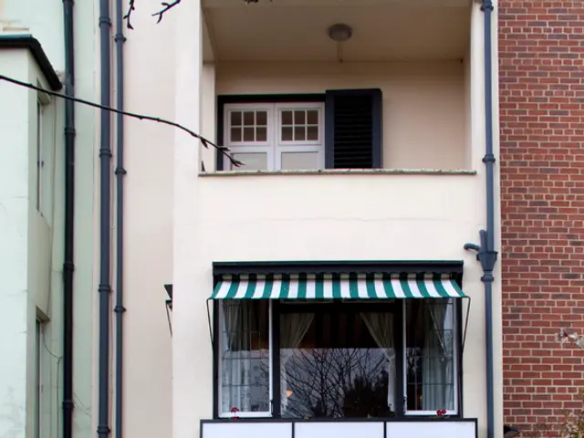 Four-bedroom dwelling is crafted by joining two halves in the picturesque North Downs region of...